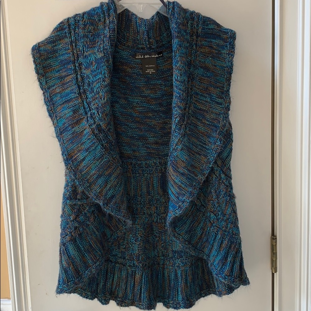 United States Sweaters wide lapel vest/knit design